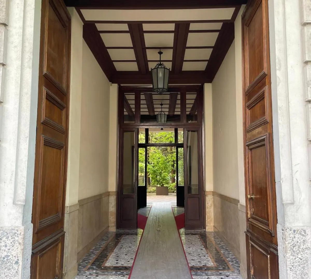 Regina By The Blue Twins Apartments Milano  Mailand